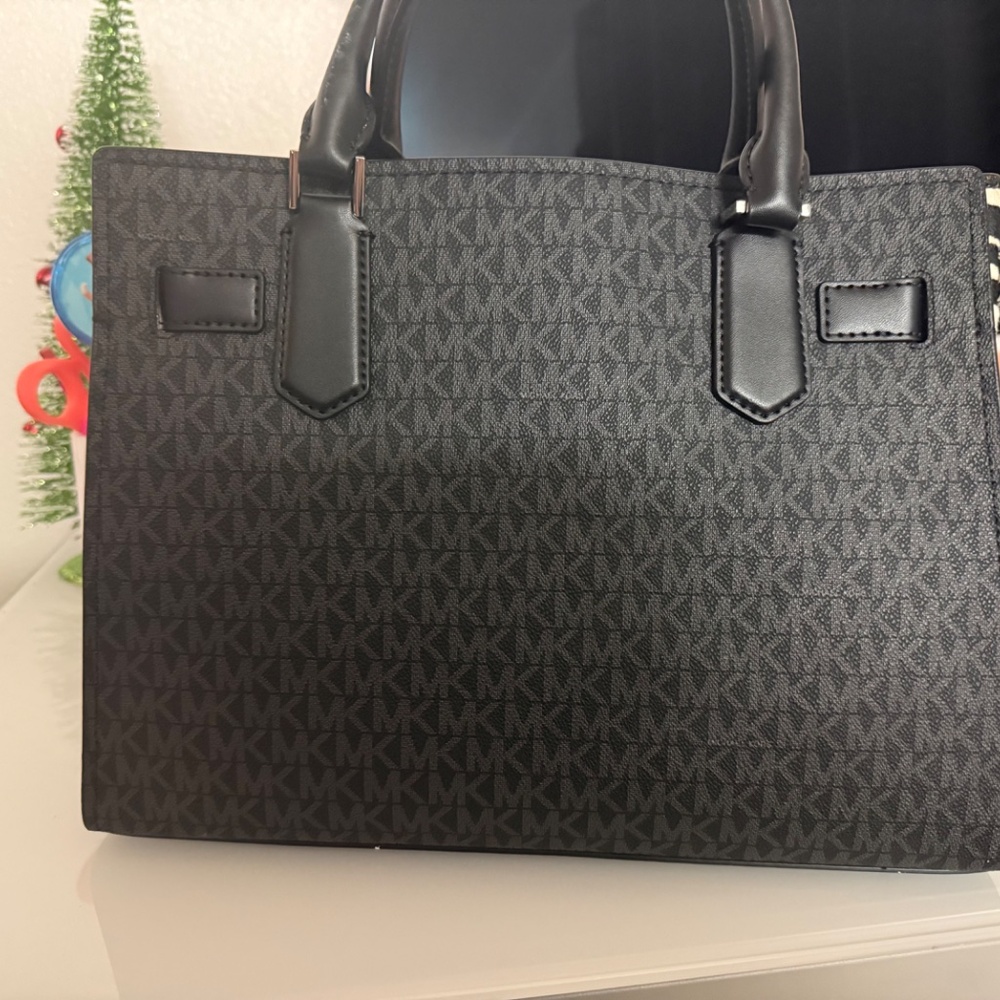 Michael Kors Hamilton Satchel in Black zebra print - Picture 2 of 6